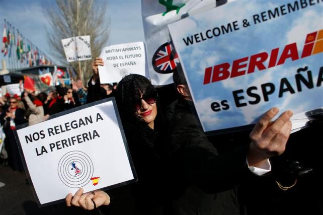 Los sindicatos de Iberia convocan 15 días de huelga